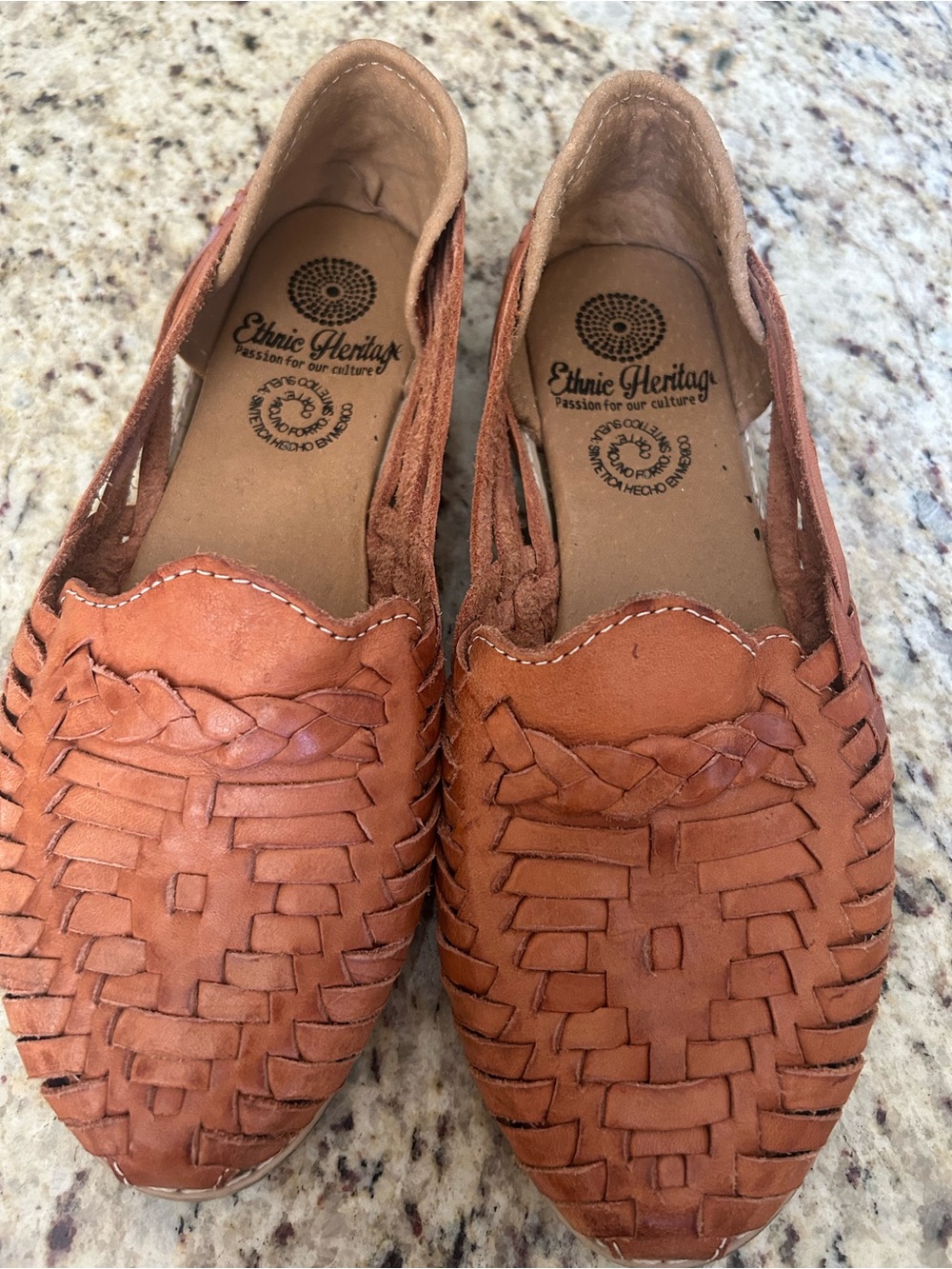 ETHNIC HERITAGE Handwoven women’s Huaraches . New? Size 6